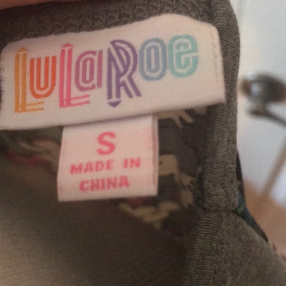 Lularoe Small Randy - Picture 3 of 3